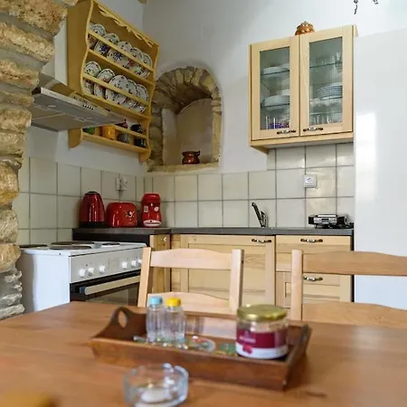 Petrino House Casa de Férias Apérathos