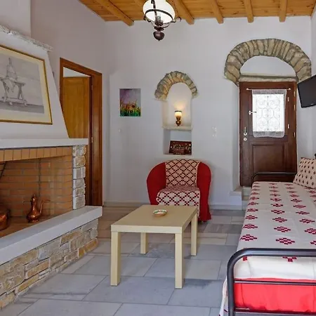 Petrino House Apérathos