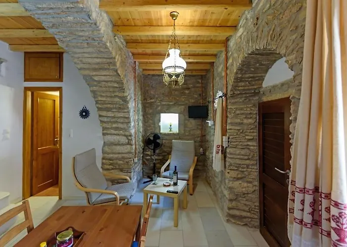 Petrino House Aperathos